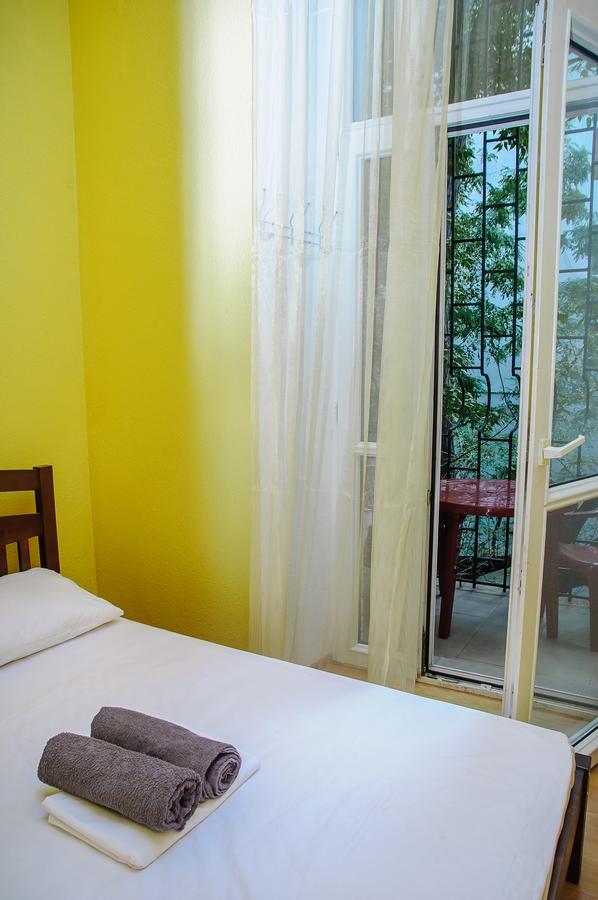 Golden Globus Hostel Kiew Exterior foto
